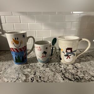 Snowman Themed Ceramic Mug Set